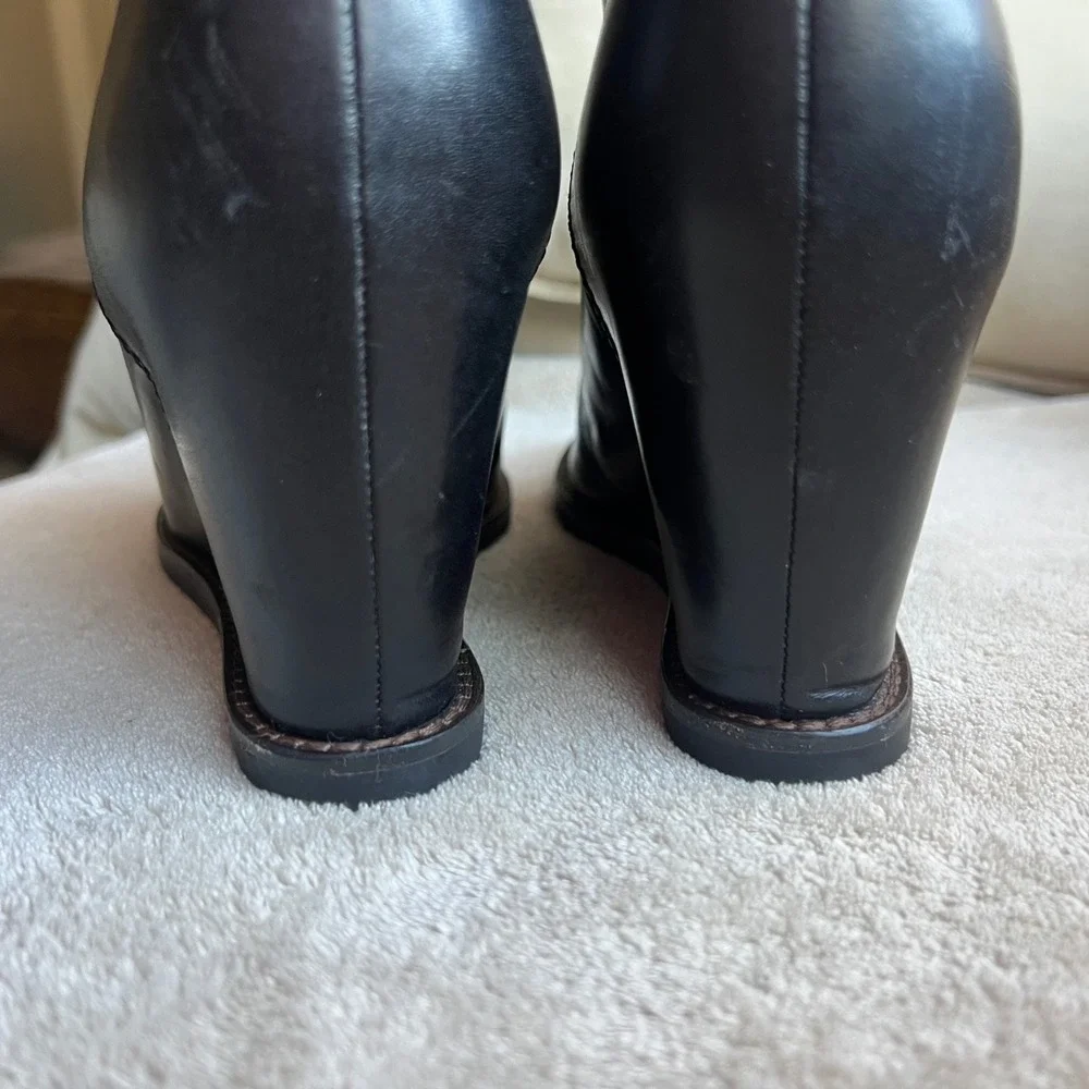 Johnston & Murphy Women 9.5M Black Leather & Red Plaid Hidden Wedge Ankle Boots‎